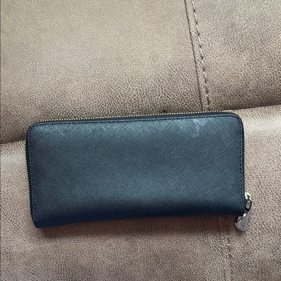 Michael Kors Black Saffiano Leather Wallet - Picture 2 of 6